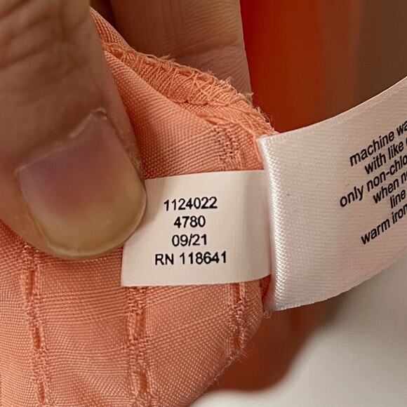 Lane Bryant Women's Blouse 14 Coral Pink Crochet Long Sleeve Crew Neck Button Up - Picture 8 of 8